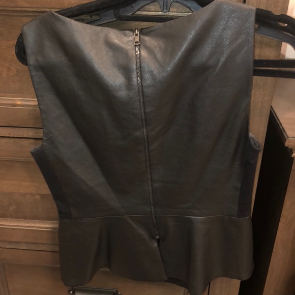 BCBG top - Picture 3 of 3